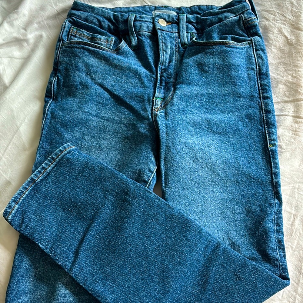 Good American straight leg jeans
